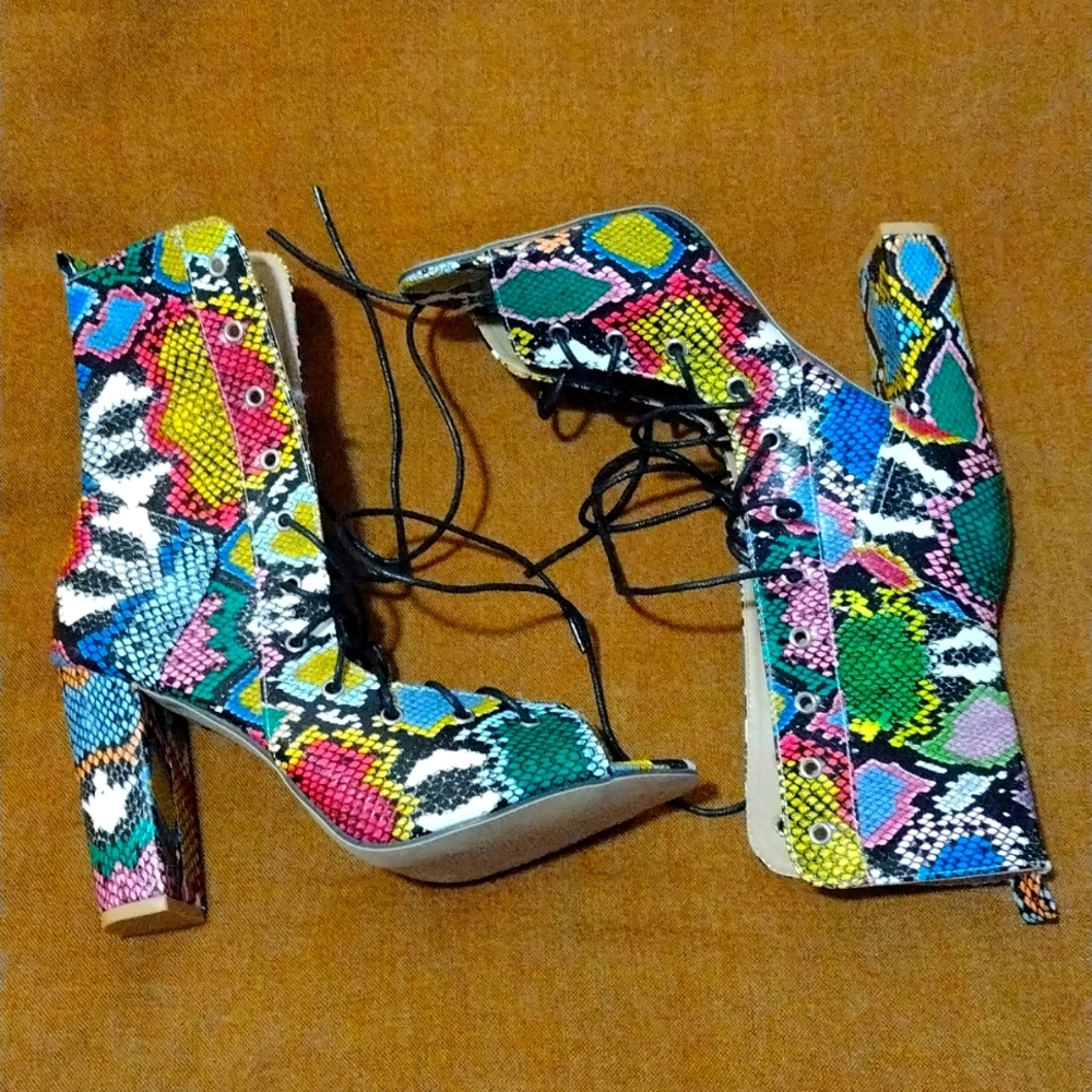 Lace up, snake skin multi color Boots